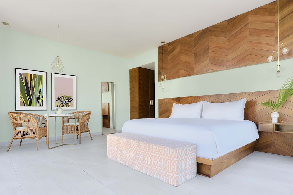 Calixta Hotel 13/50