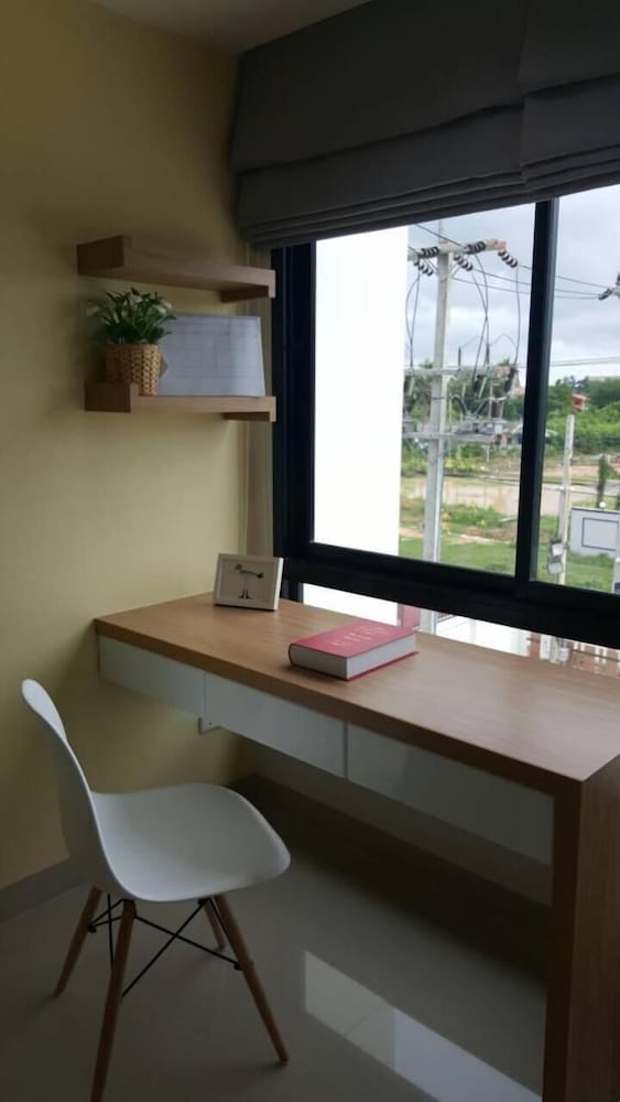 JK Living Hotel and Service Apartment 53/67