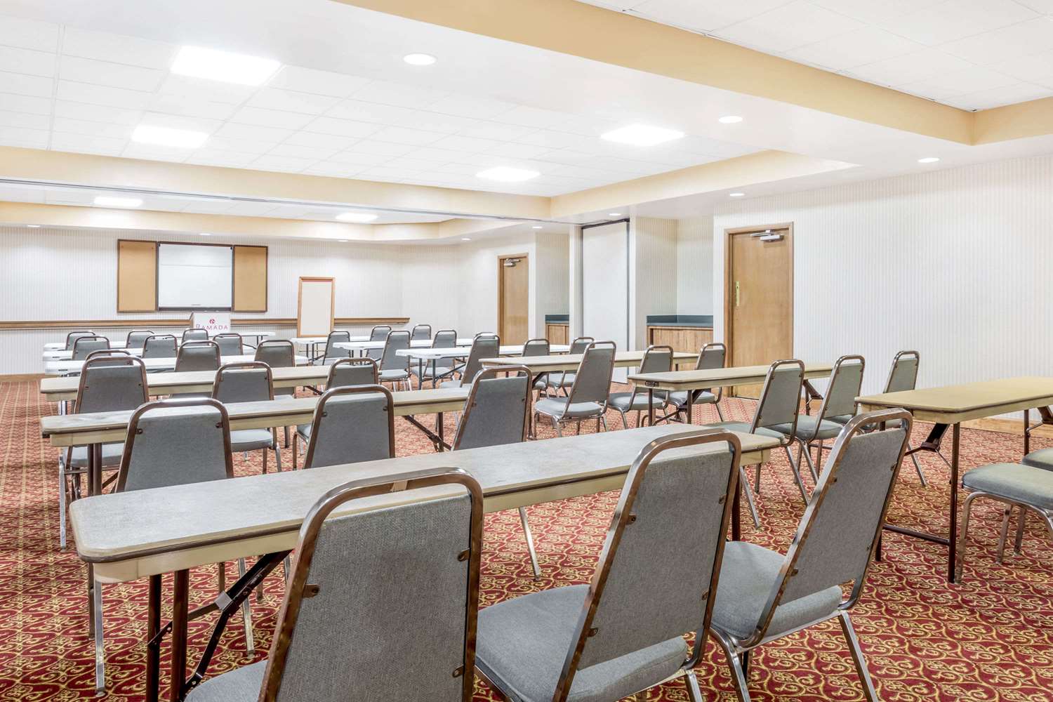 Ramada by Wyndham Macon 40/45