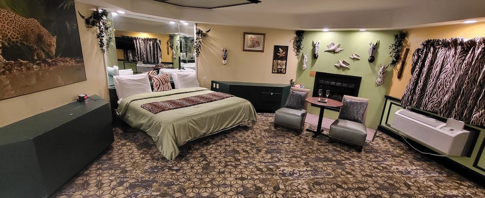 ROMANTIC, JUNGLE, SUITE, HOT TUB