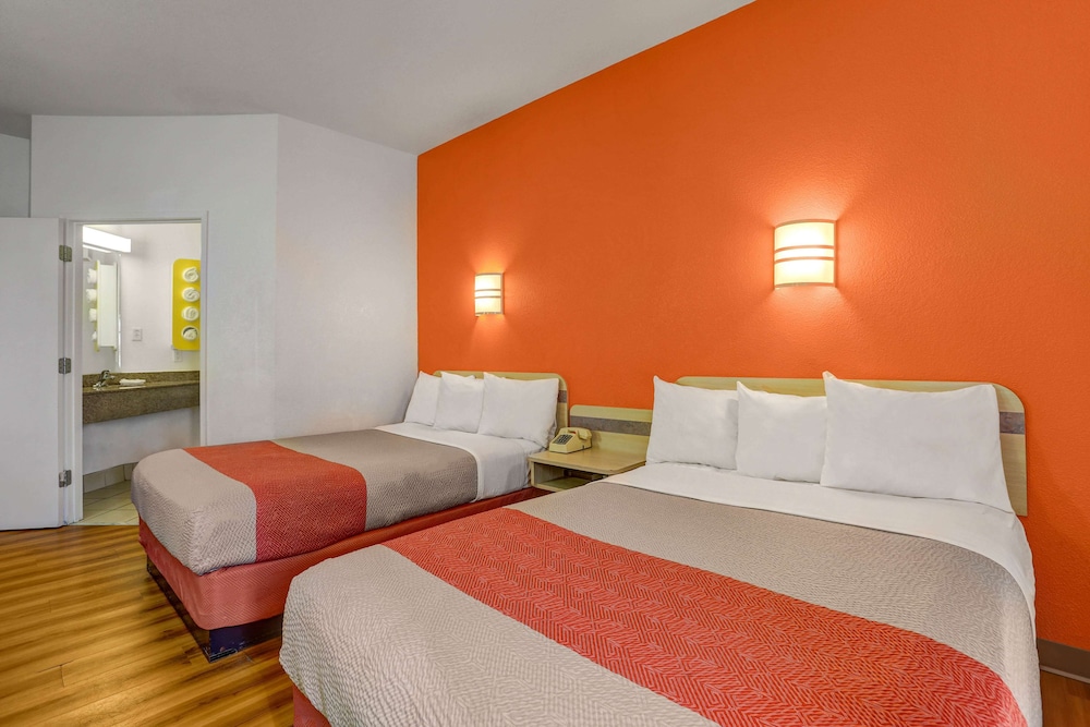 Room, 2 Double Beds
