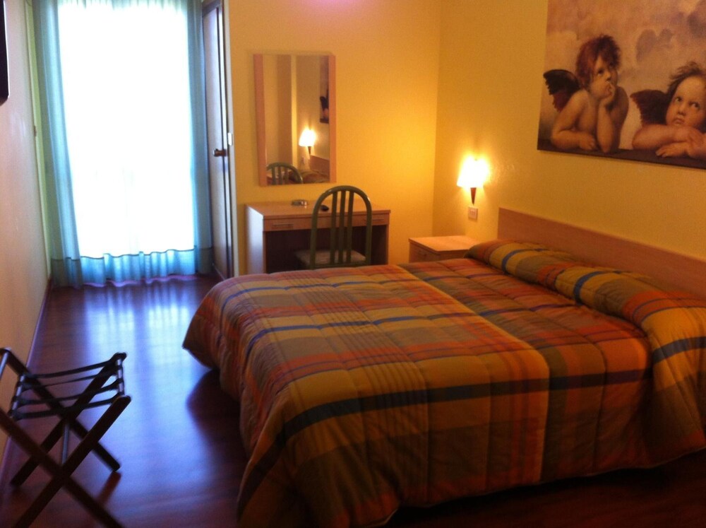 Hotel Atleti 15/50