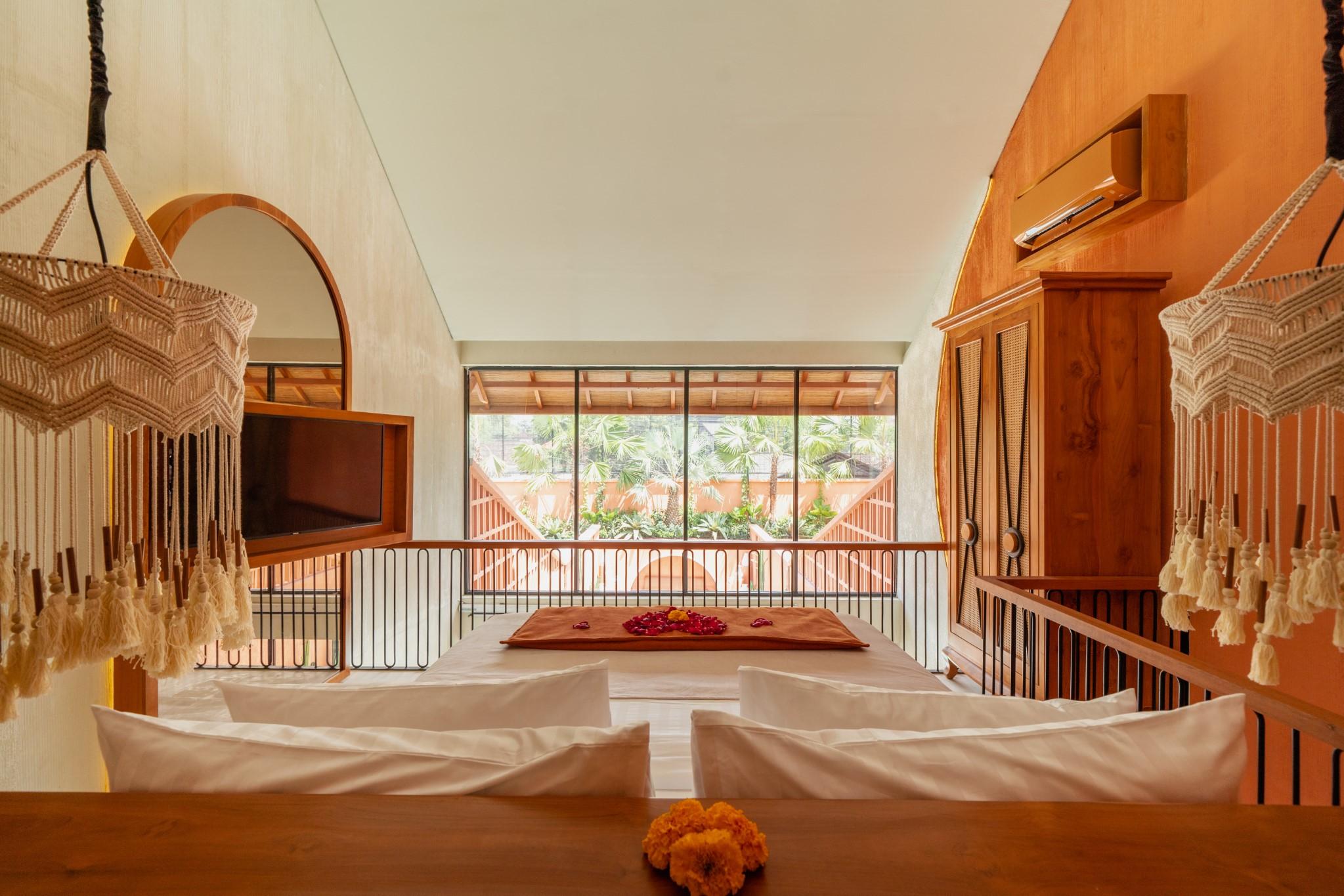 1 BEDROOM, VILLA, WITH POOL