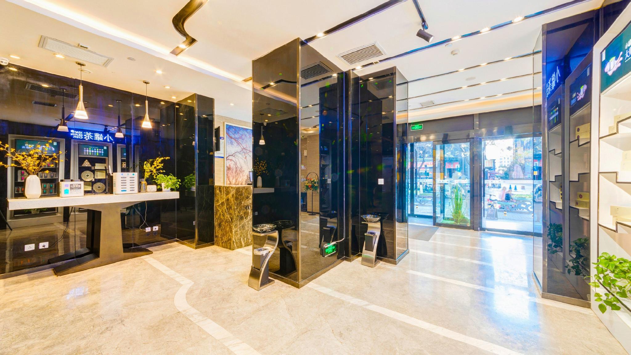 Lavande Hotel (Xi'an Fengcheng 1st Road, City Library Metro Station) 11/52