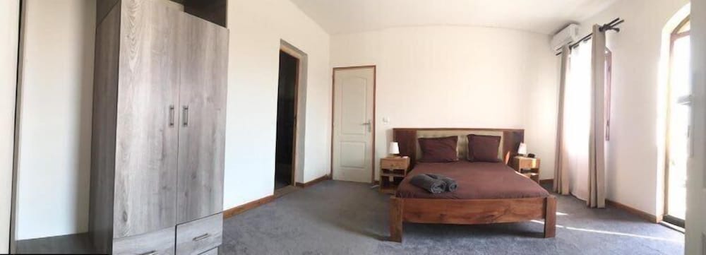 Iarimbato Hotel 13/18
