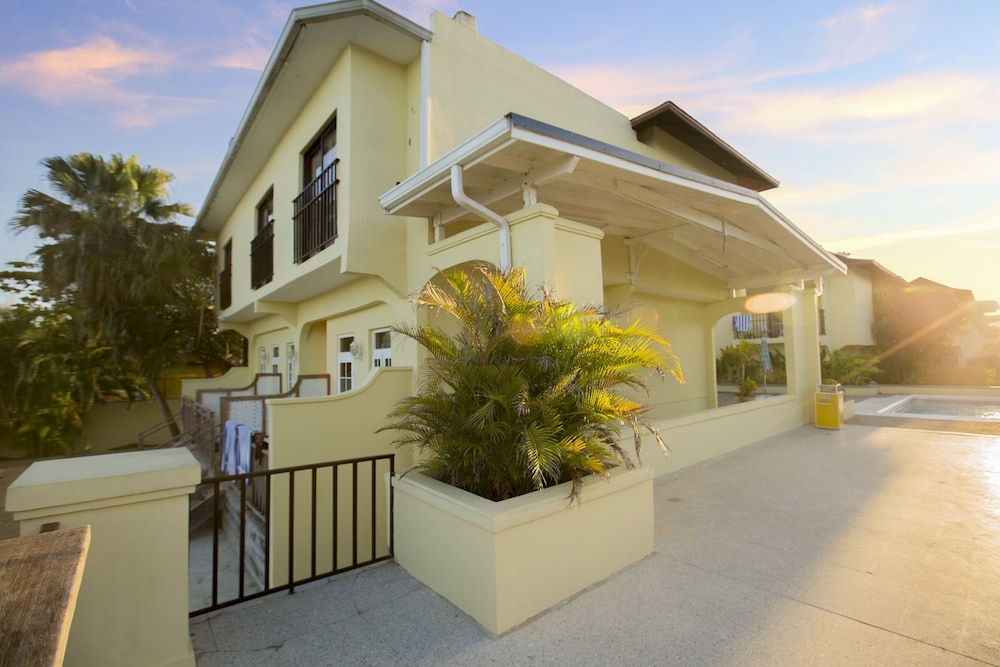 Rooms On The Beach Negril 1/26
