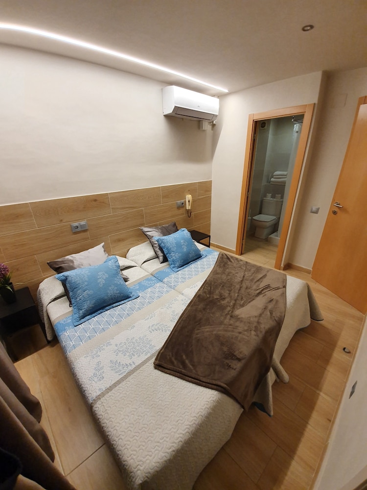 Hostal Sant Ramon 18/28