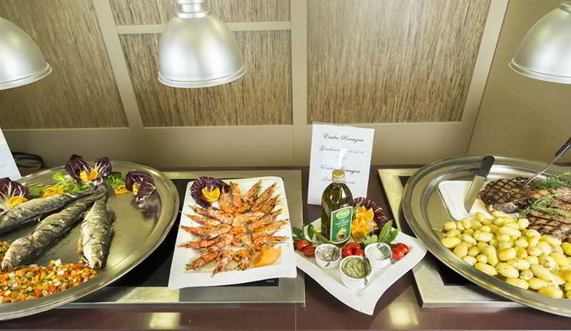 Yes Hotel Touring & Spa 28/61