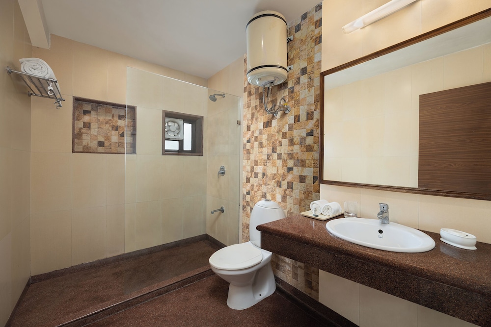 CORBETT RIVERVIEW RETREAT 62/66