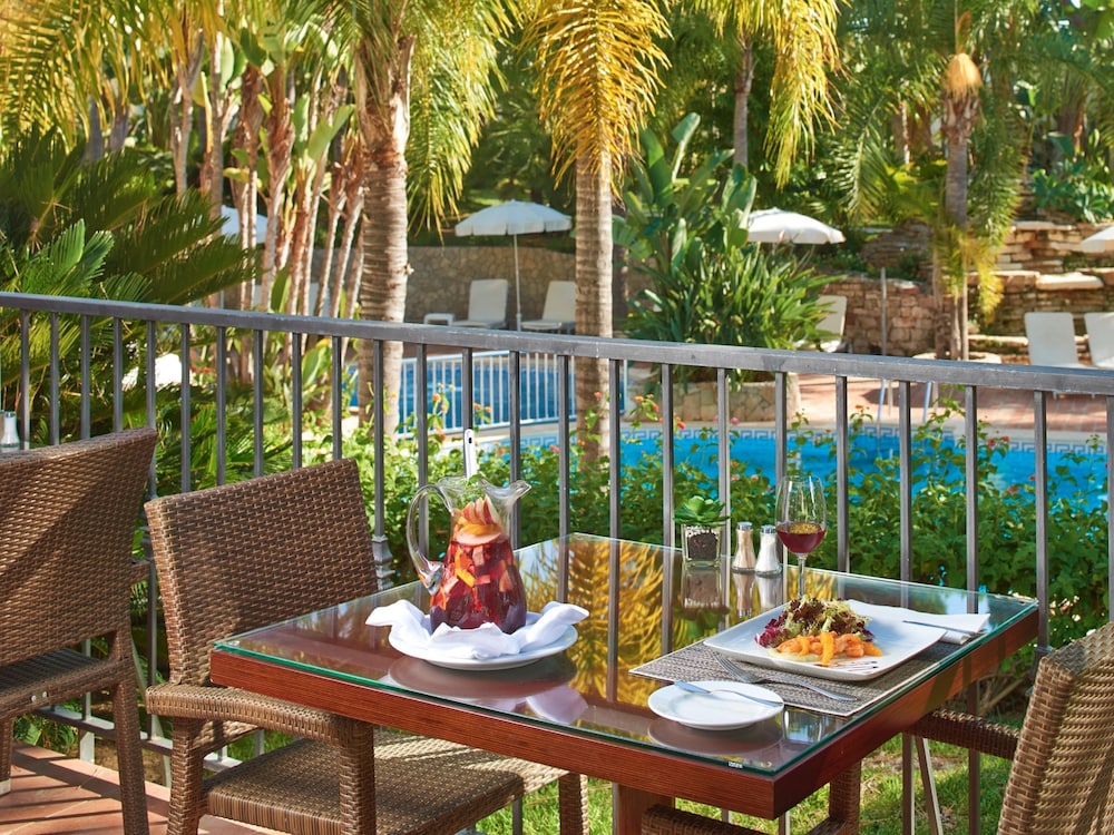 Ria Park Garden Hotel 37/67