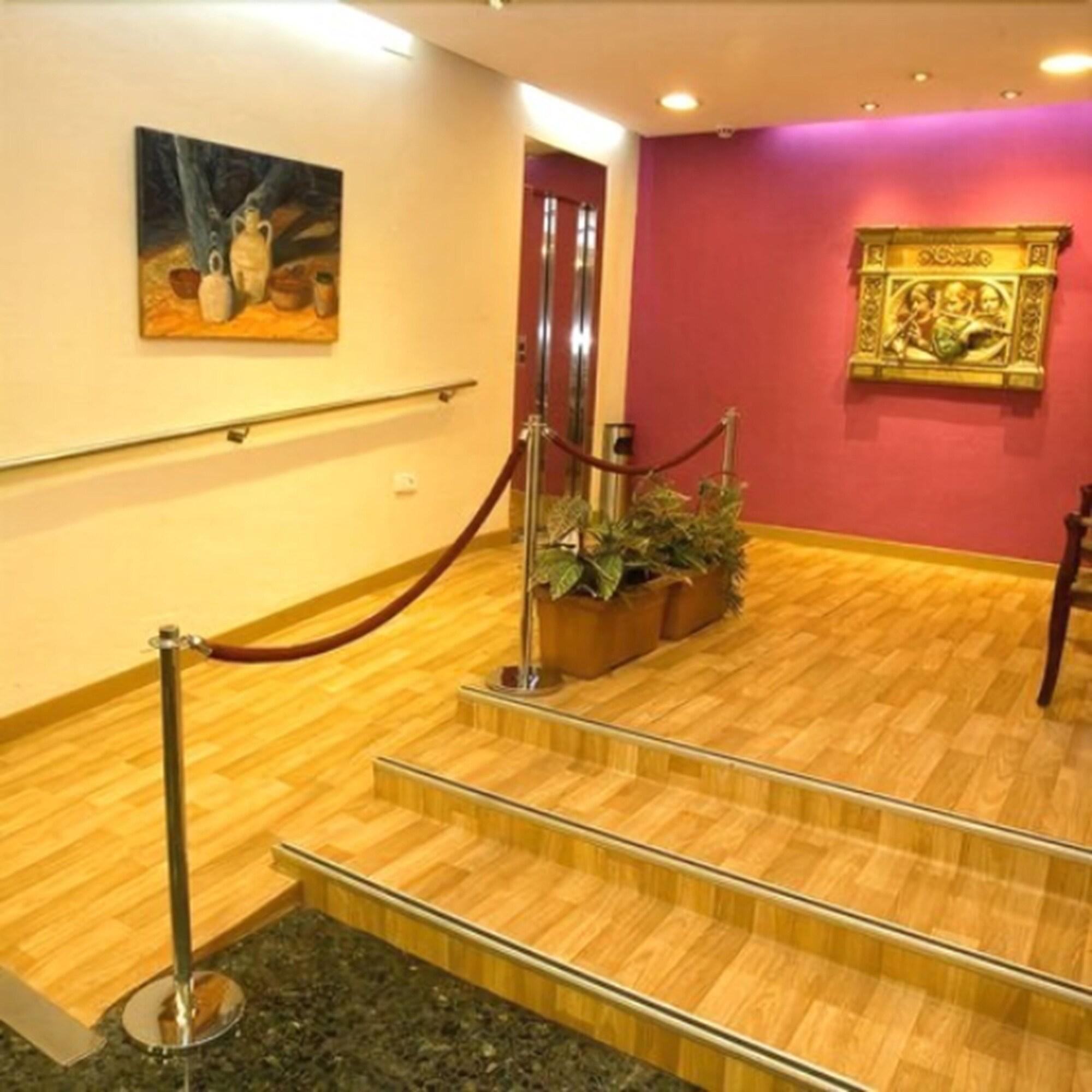 Hotel Vernisa 9/26