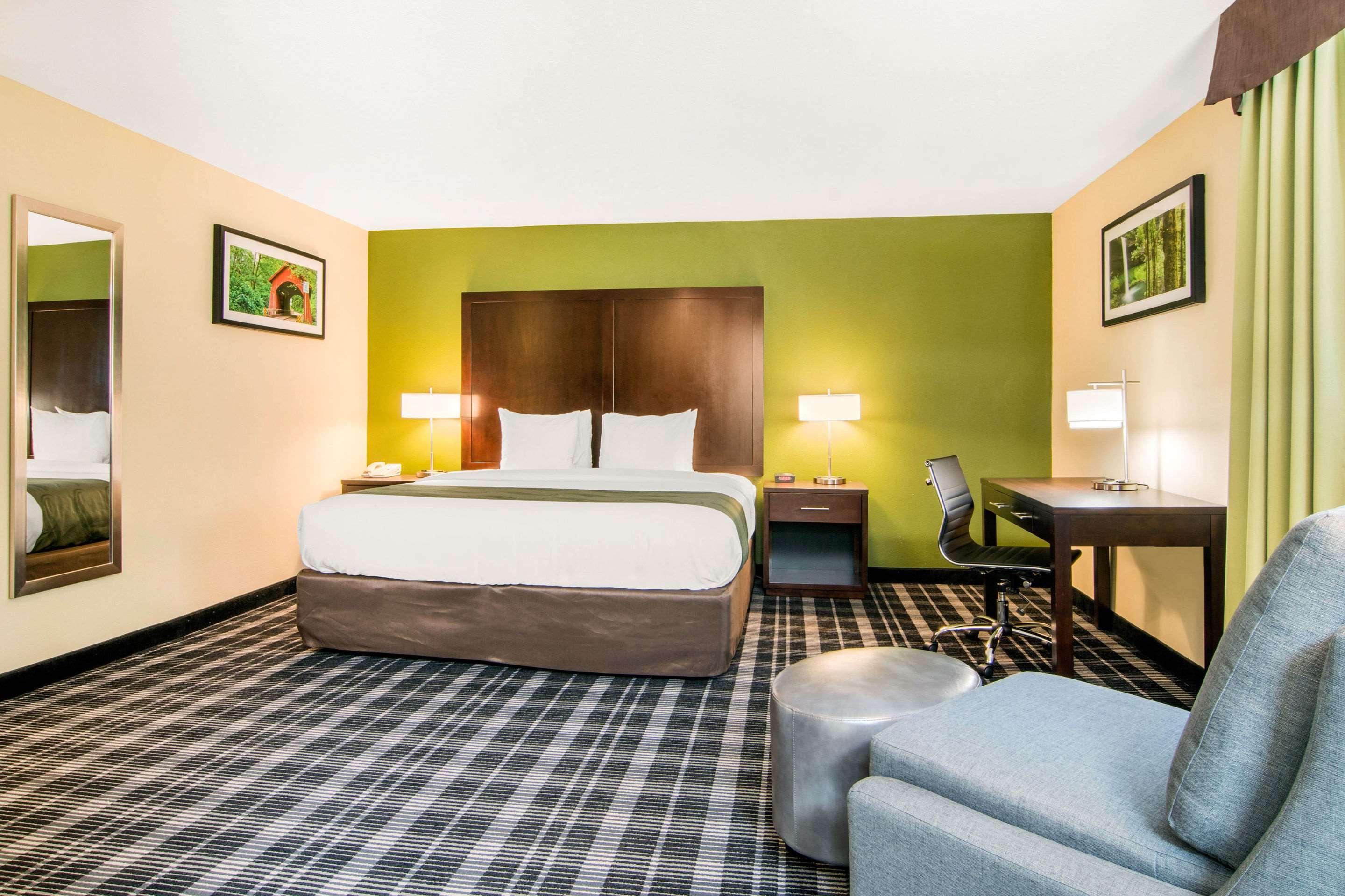 جناح بسرير كينج، Quality Inn & Suites Albany Corvallis 3/5