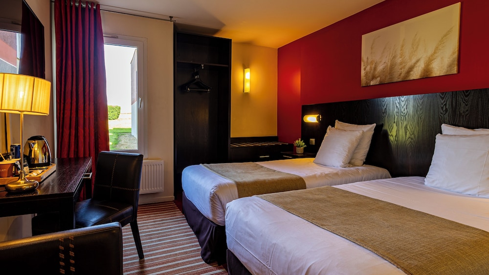 Standard, Twin Beds
