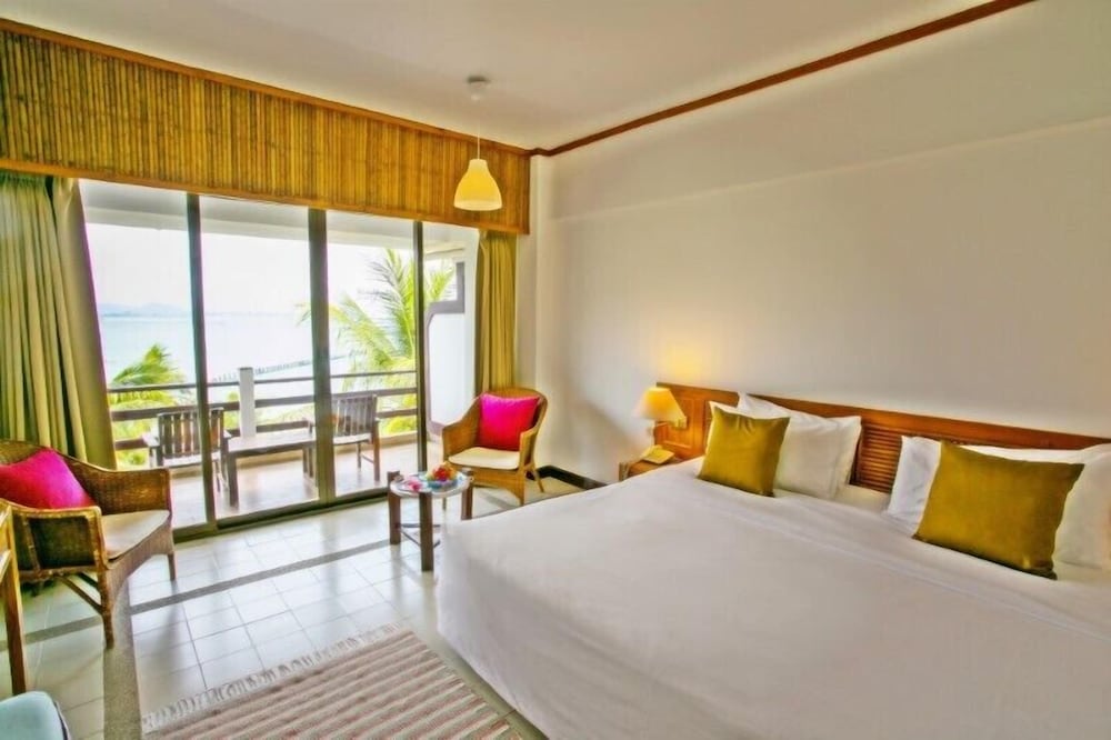 DELUXE, SEA VIEW