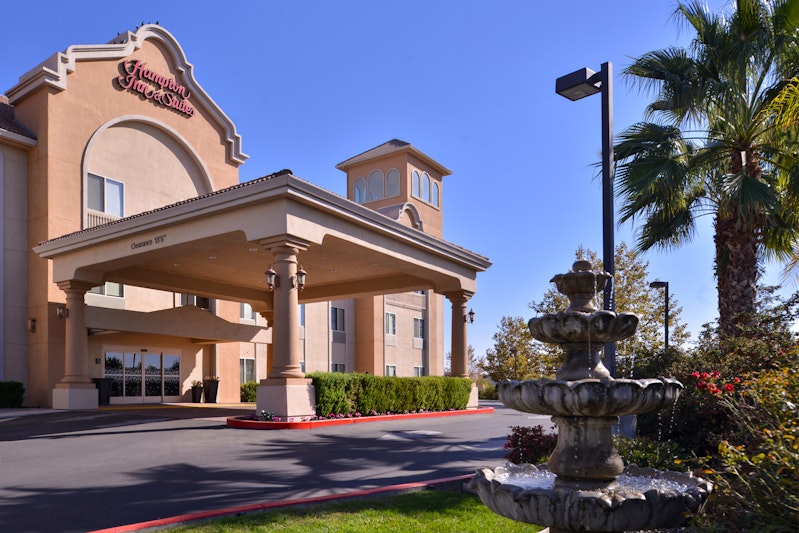 Hampton Inn and Suites Woodland - Sacramento Area 52/53