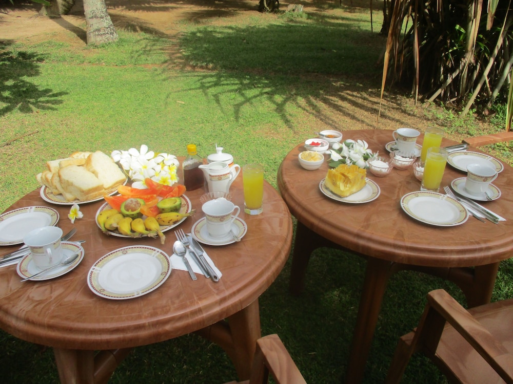 Raja Beach Hotel 36/50