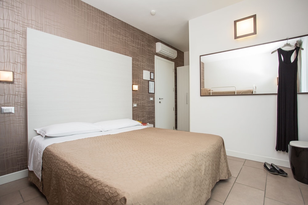 Color Mokambo Shore Design Hotel 7/32