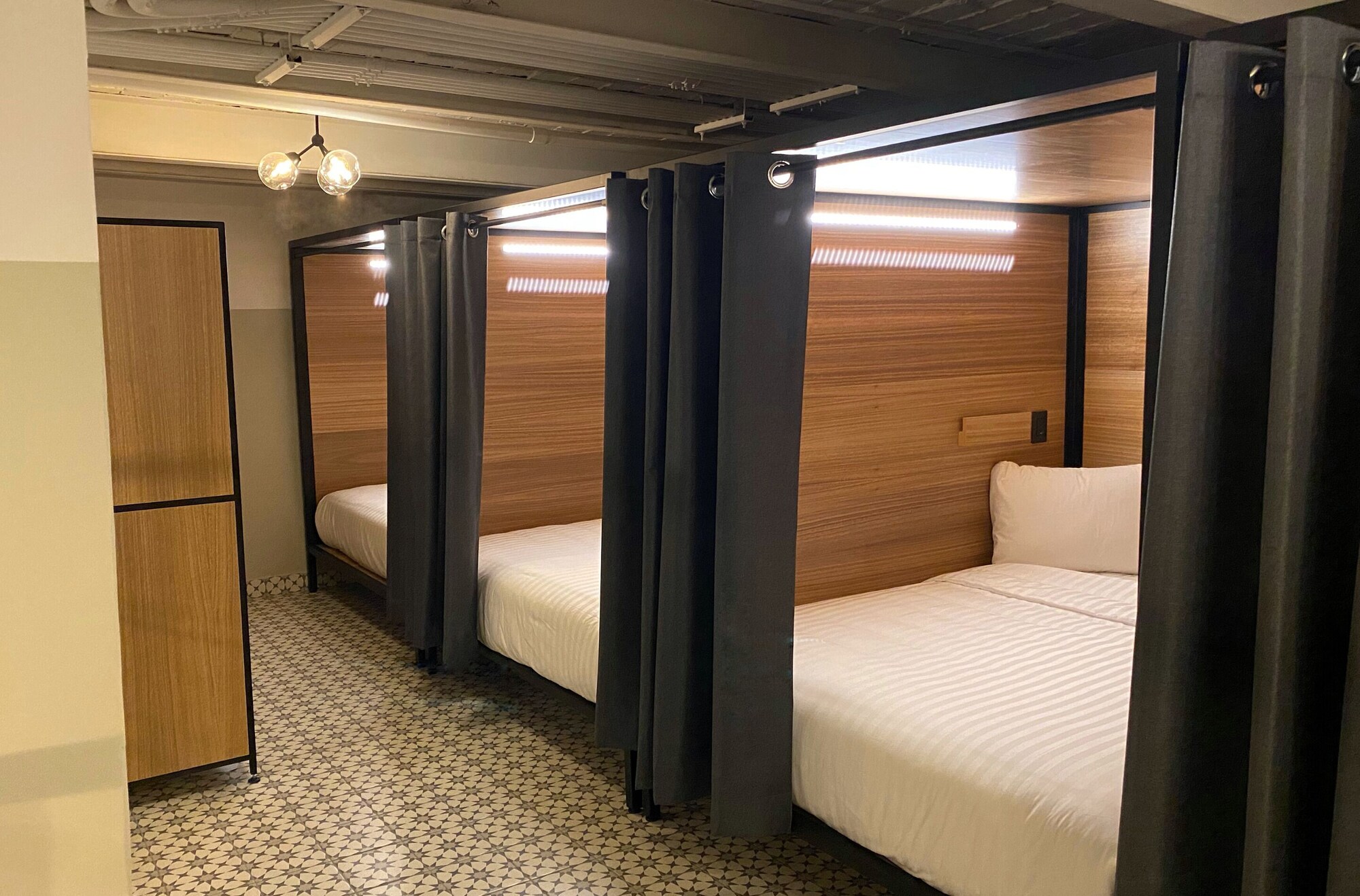 MIXED DORM, COMFORT