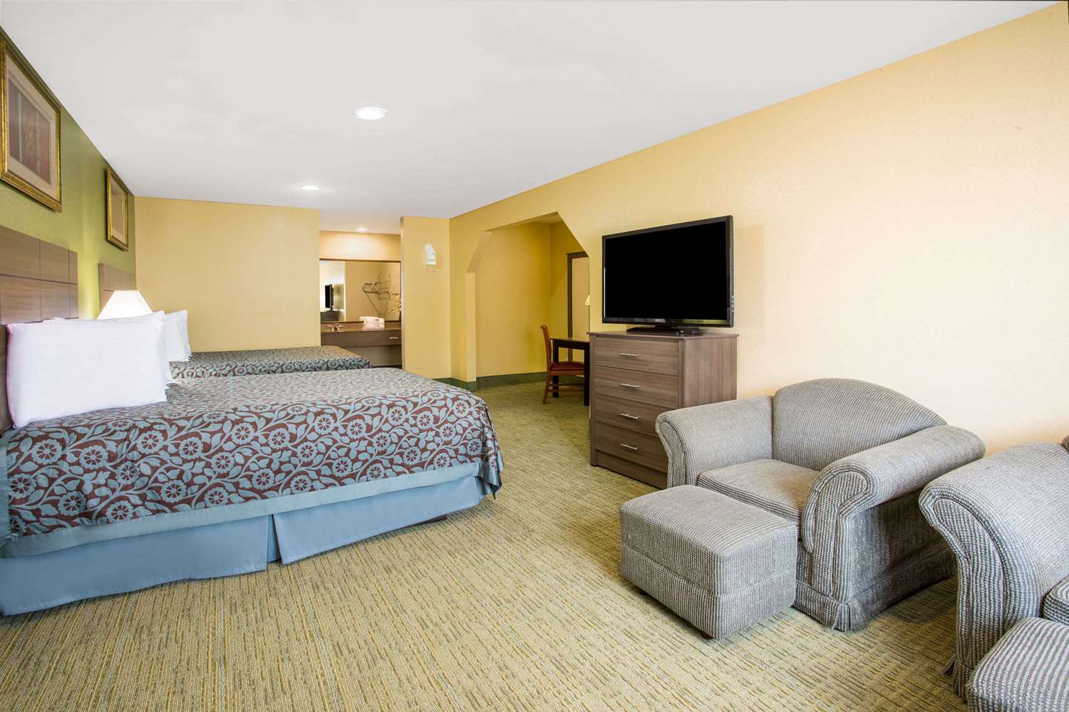 Days Inn by Wyndham Abbeville 12/15