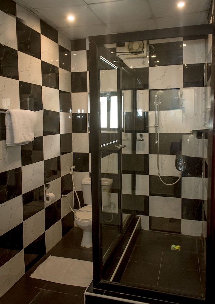 Atlantic Hotel And Spa 11/21