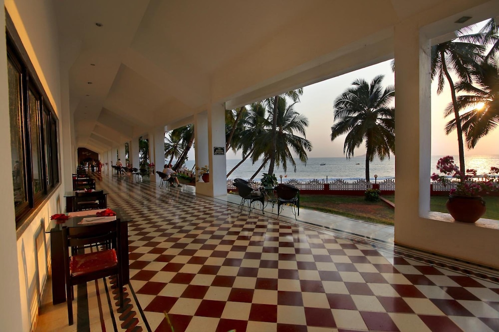 BOGMALLO BEACH RESORT 43/50
