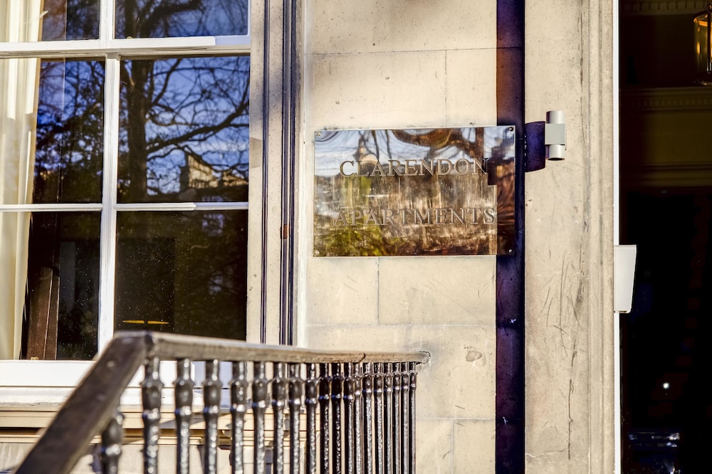Clarendon Luxury Apartments 33/46