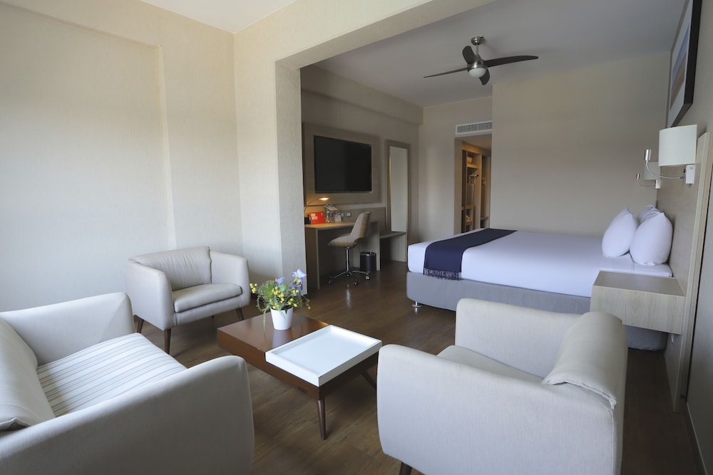 CASA ANDINA SELECT TACNA 30/76