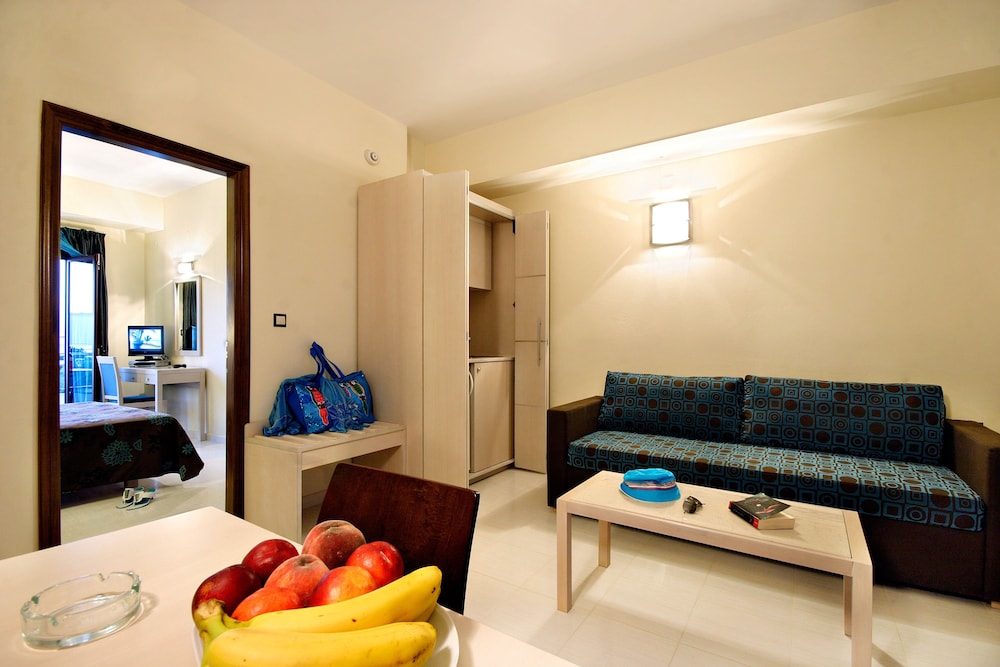 Theros Hotel 32/47