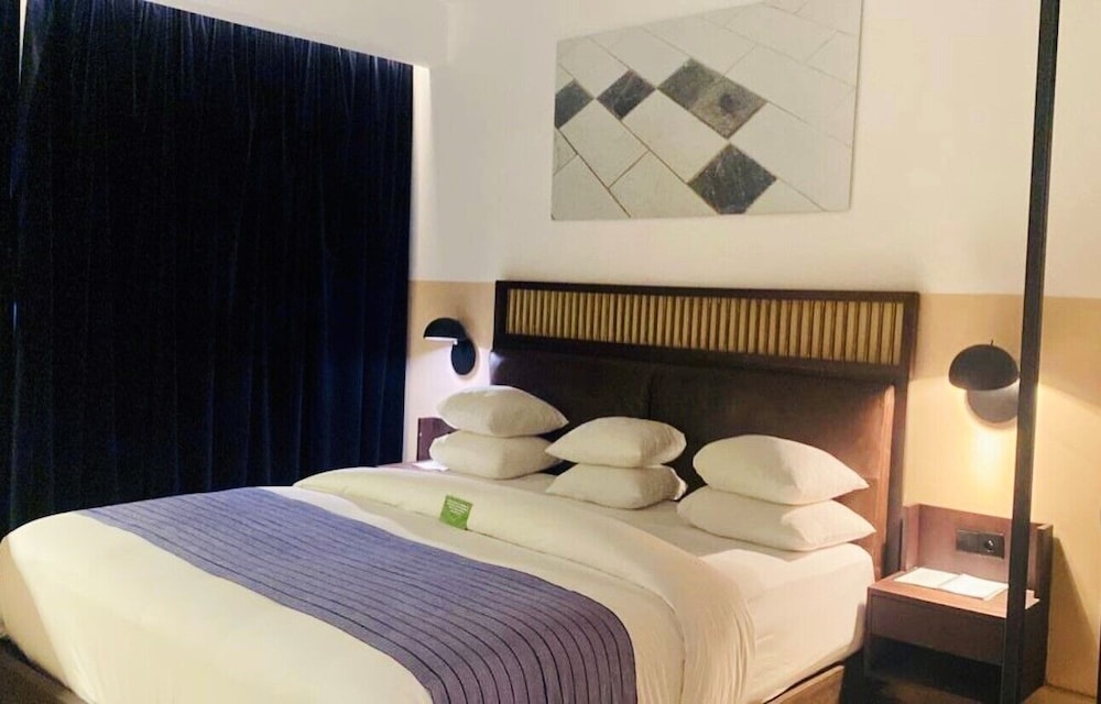 Lepic Villa Hotel 19/50
