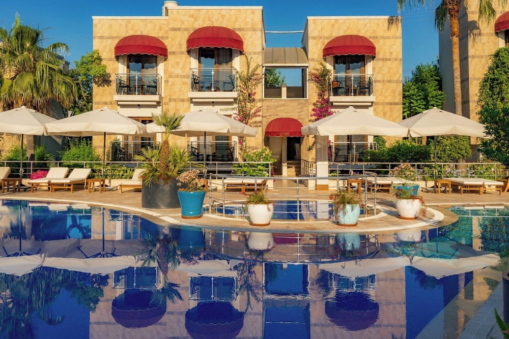 Bodrium Hotel and Spa 52/56