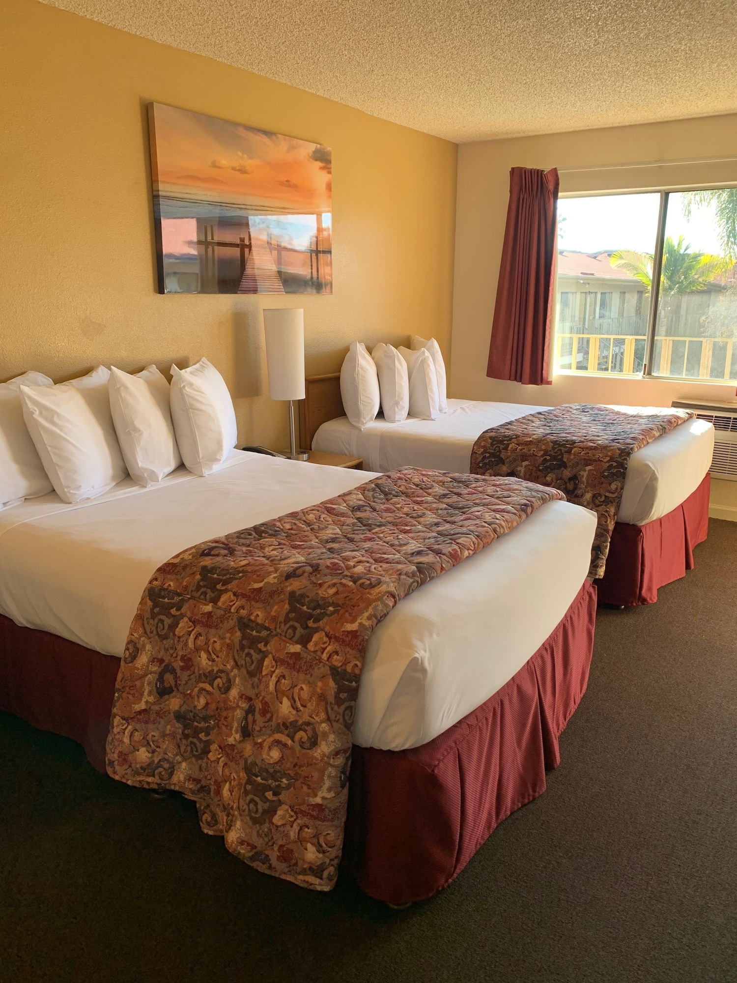 SUPERIOR, 2 DOUBLE BEDS