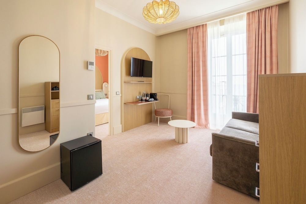Hotel Vacances Bleues Le Balmoral 54/75