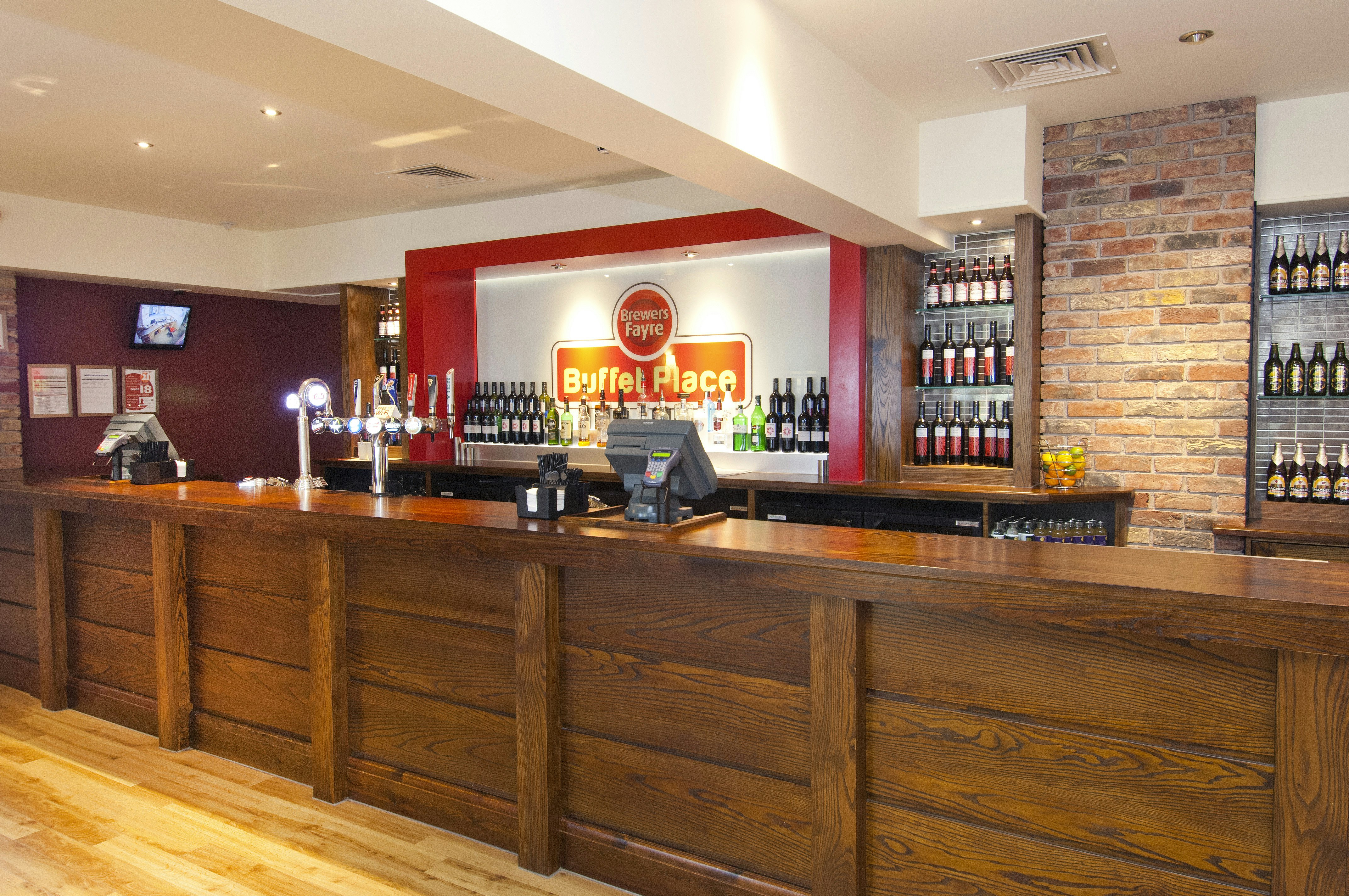 Premier Inn Widnes 9/44