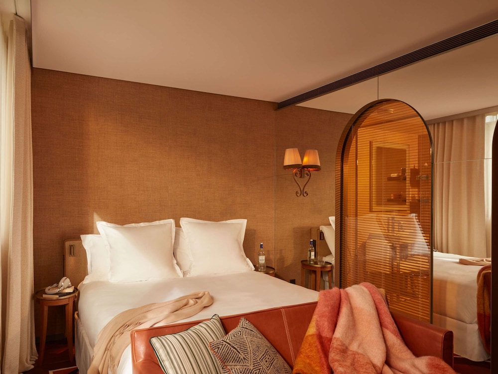 Mondrian Bordeaux Hotel des Carmes 9/56