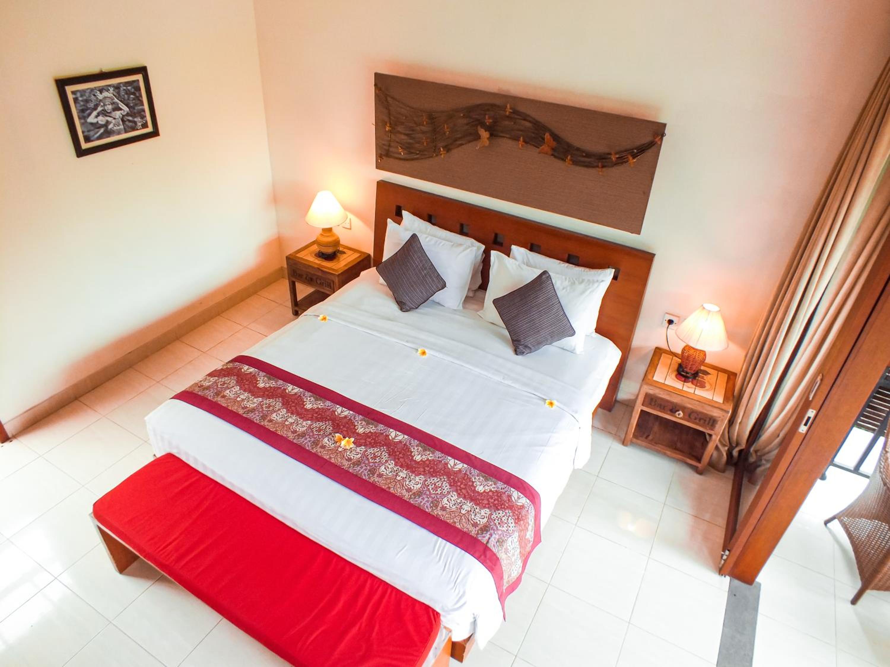 Superior, King Bed, Jungle View, Balcony