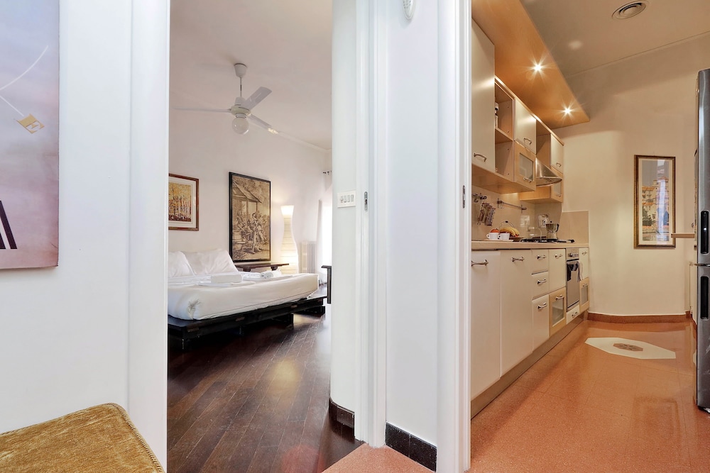 Clementina - WR Apartments 5/30