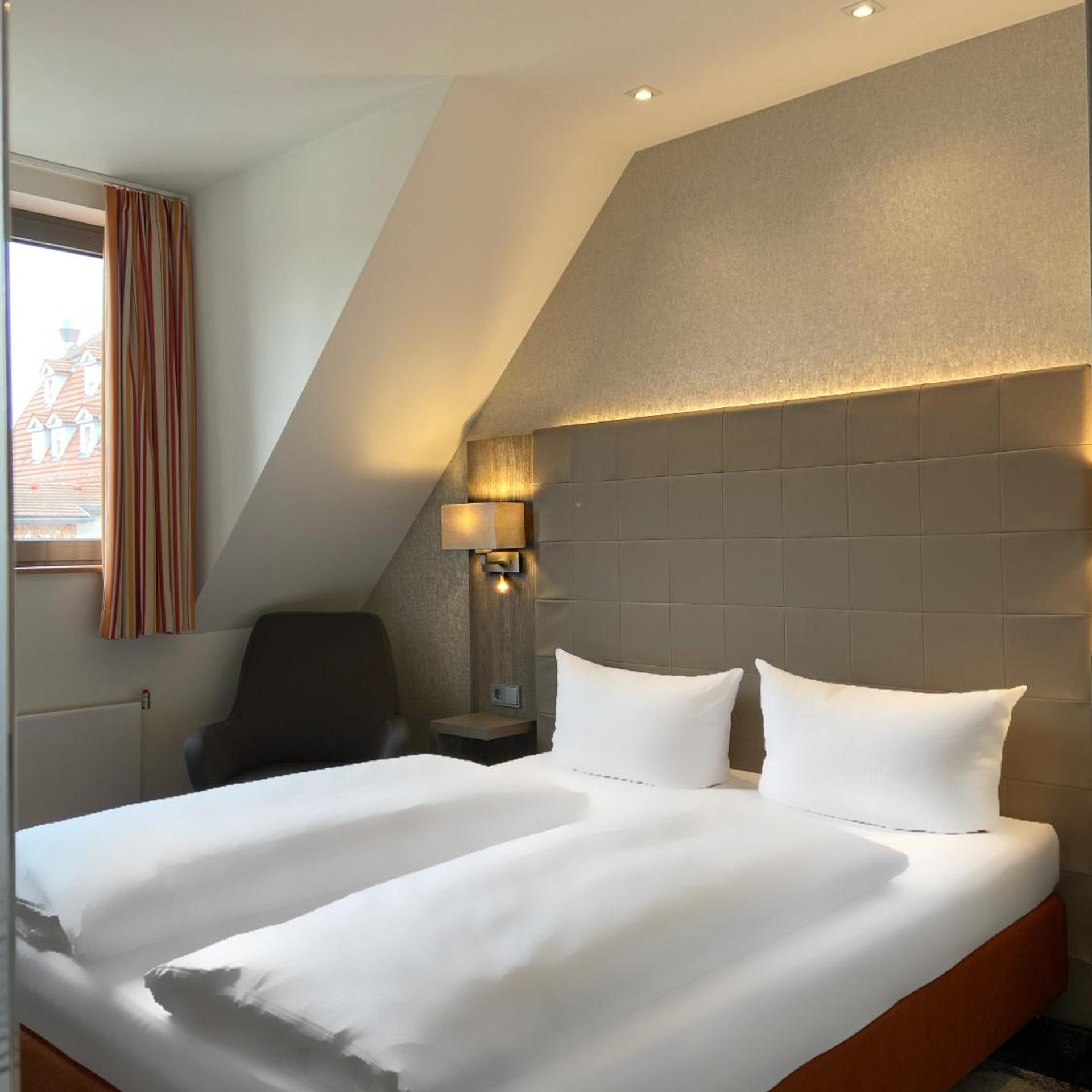 Budget, Double Bed