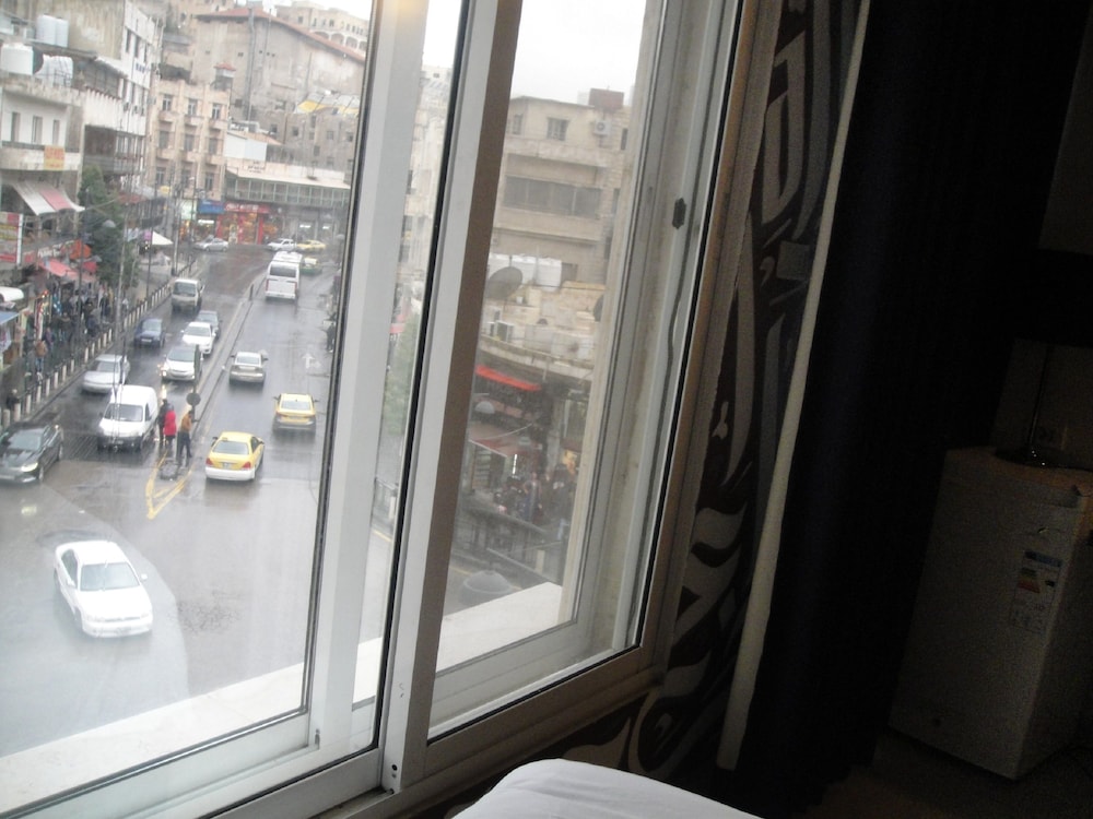 Art Hotel 50/50