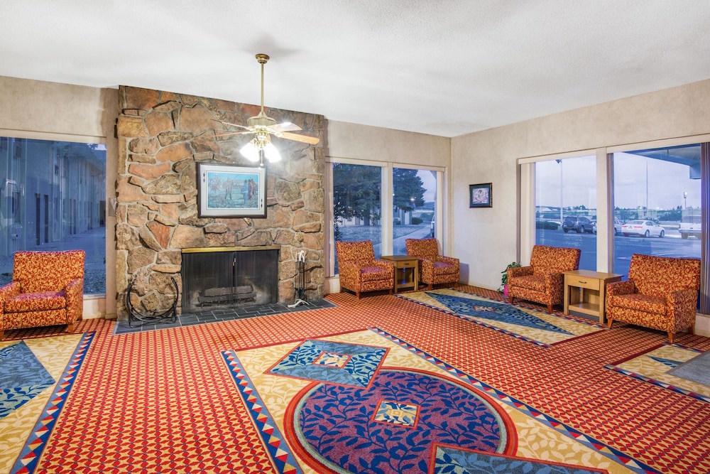Travelodge By Wyndham Laramie 15/24