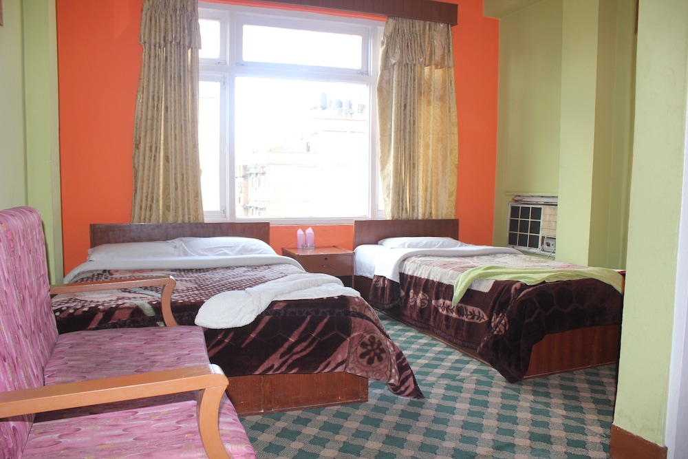 Hotel Discovery Inn 29/49