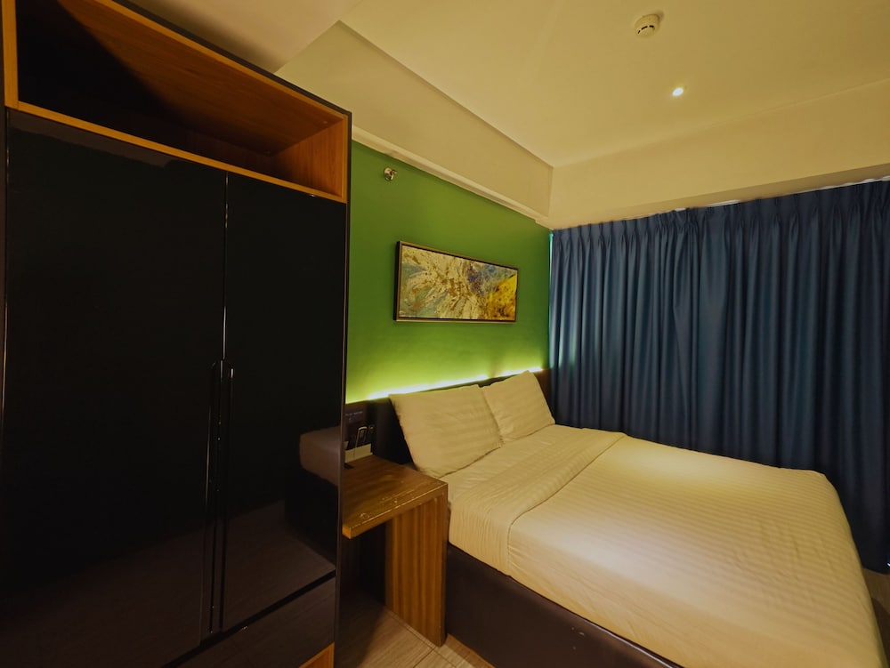 Pacific Skyloft Hotel 22/66