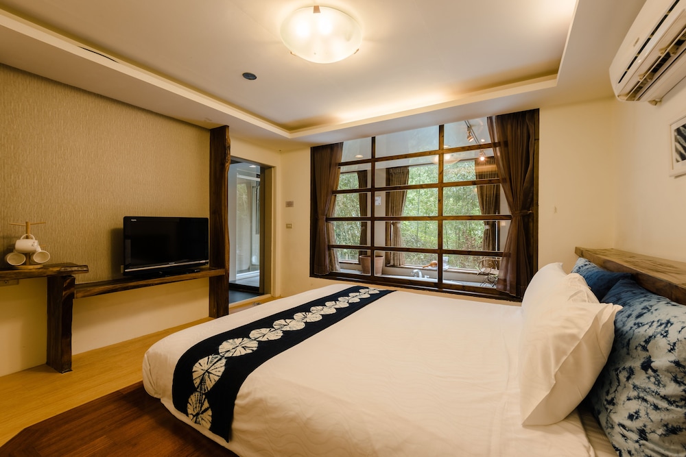 Zhuo Ye Cottage 10/50