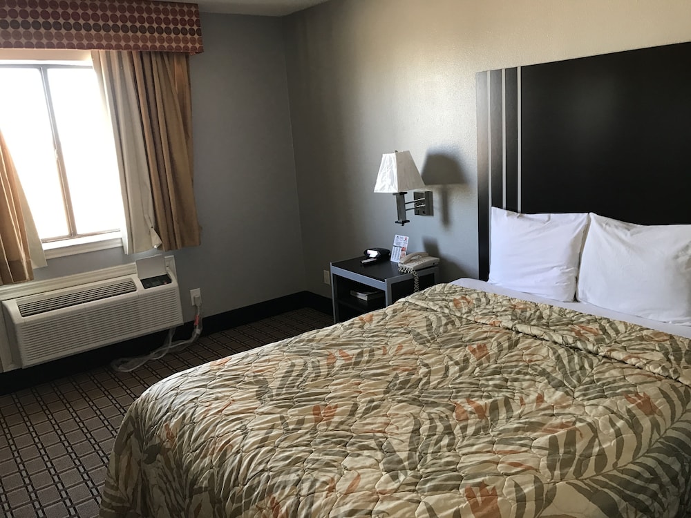 Express Inn Weslaco Mercedes 18/46