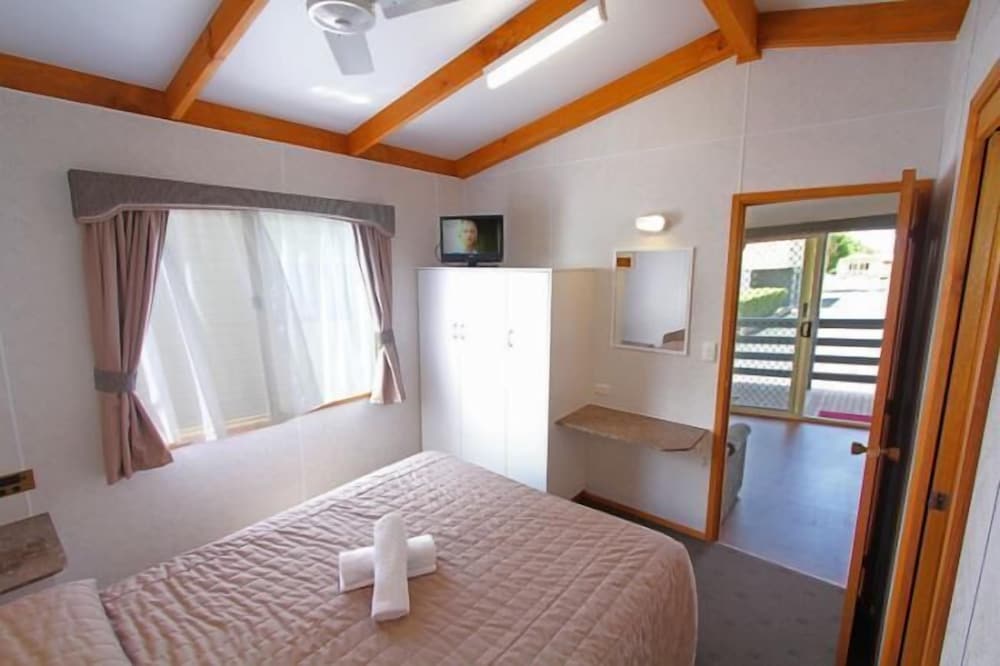 APOLLO BAY HOLIDAY PARK 14/50