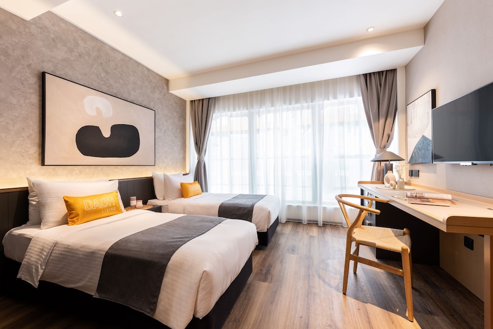 Executive, Twin Beds