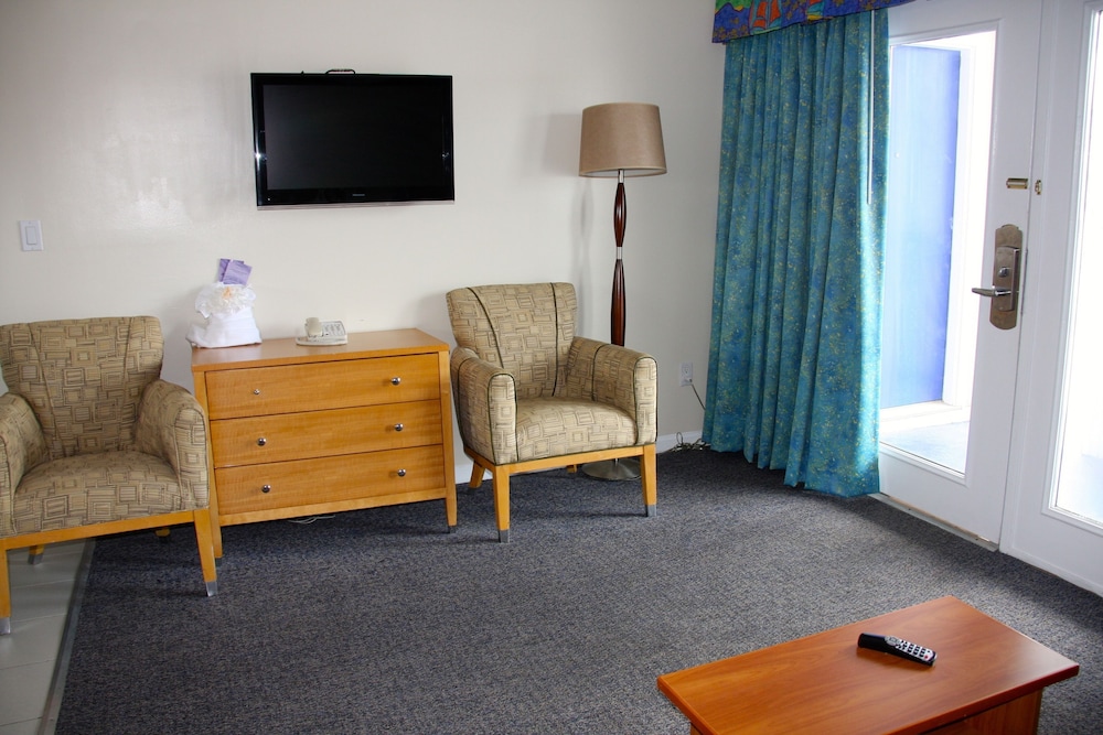 The White Sands Oceanfront Resort & Spa 42/70