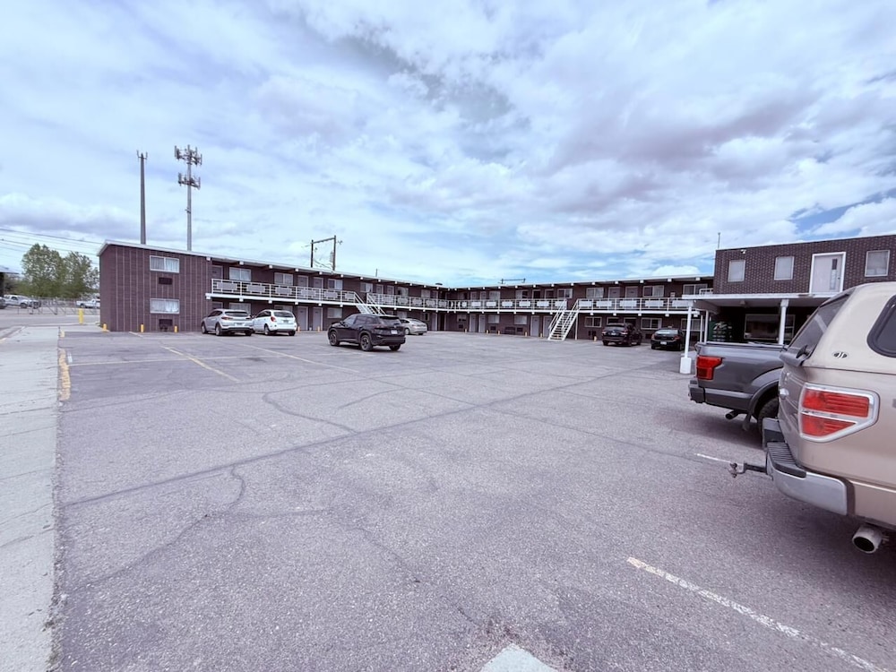 Tomahawk Motor Lodge By Riverton US-26 19/28