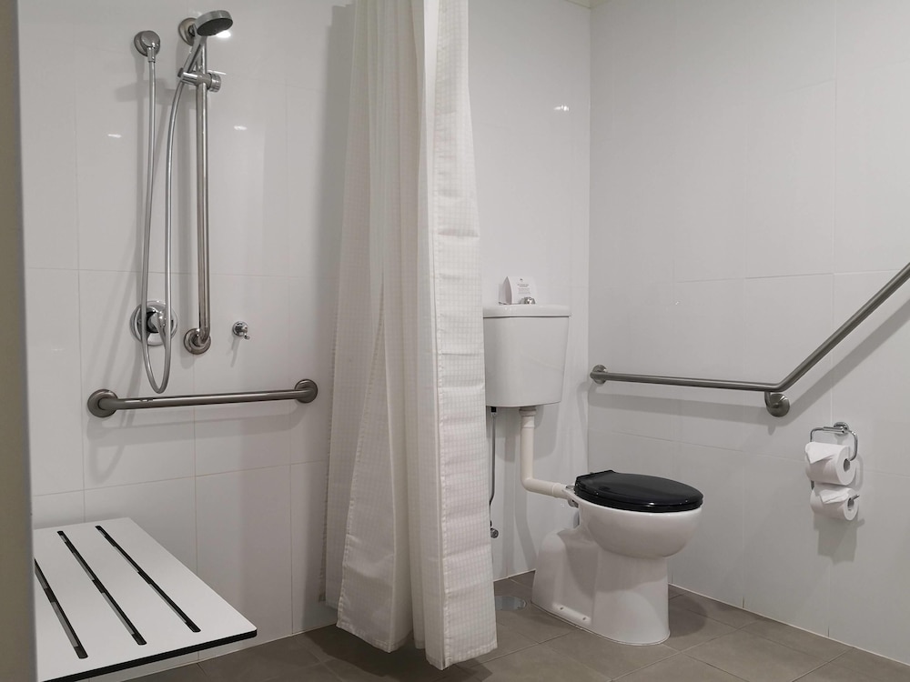 Efficiency, Multiple Beds, Accessible، MainStay Suites Whyalla 9/10