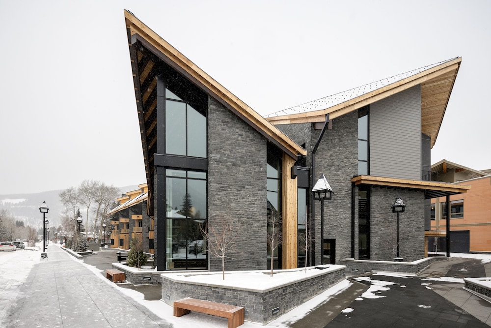 Peaks Hotel & Suites 28/50