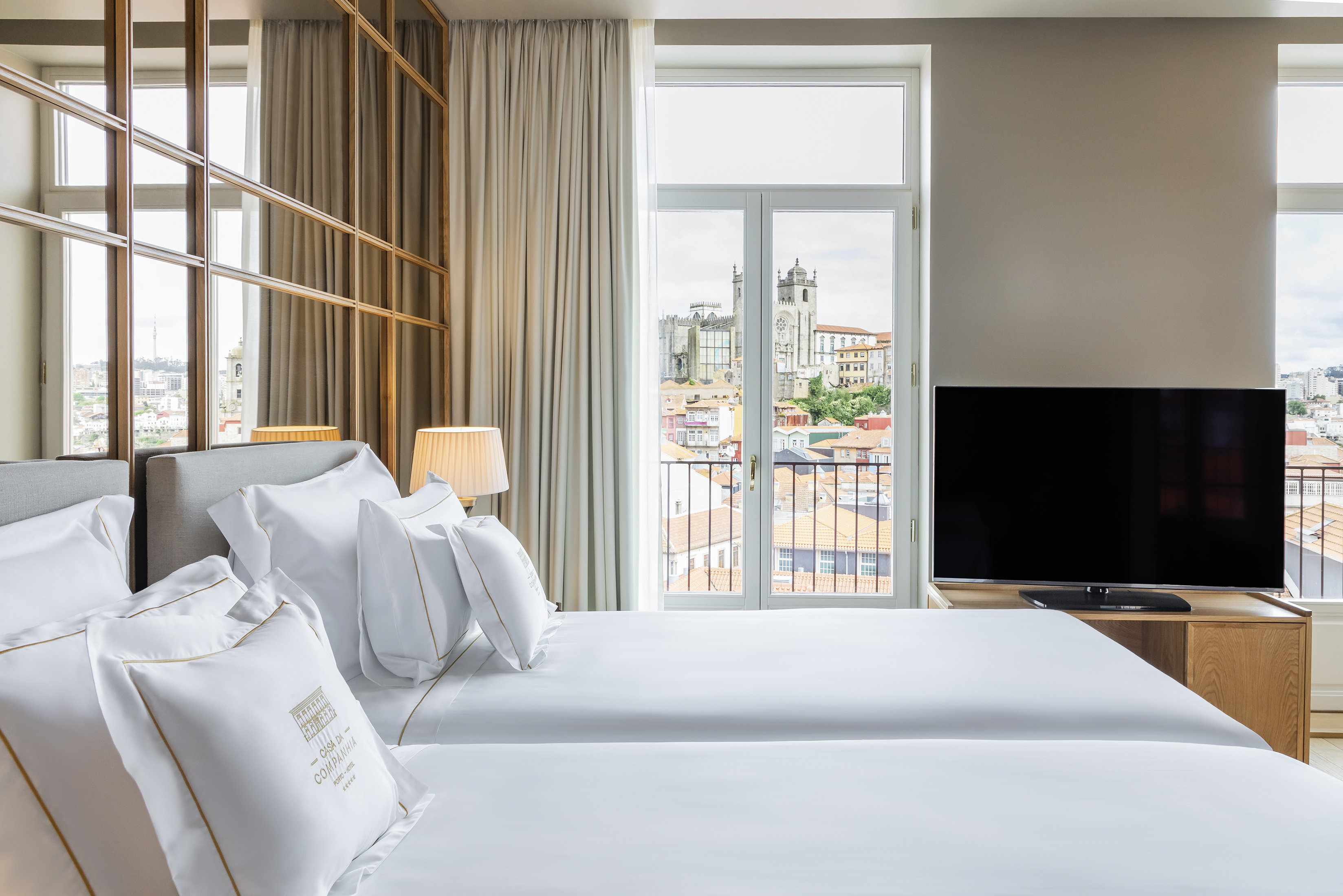 Premium, Twin Beds, Cathedral View, Balcony